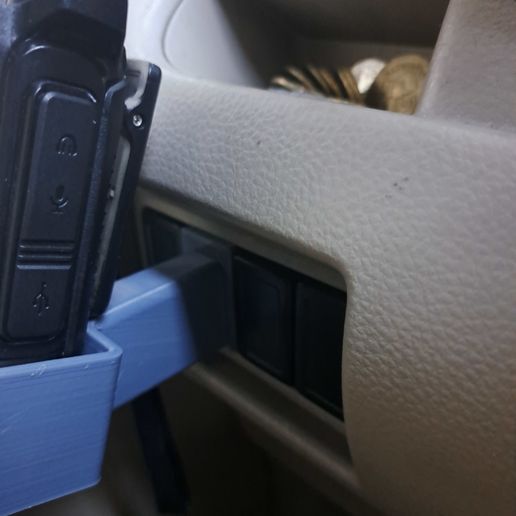 3df8f7ca-1054-4b5b-b37c-775f7eee2fc6.jpg Autohalterung für UV-K5 und seine Variante