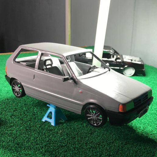 WhatsApp-Image-2024-06-27-at-11.48.26-2.jpeg FIAT UNO con interiores