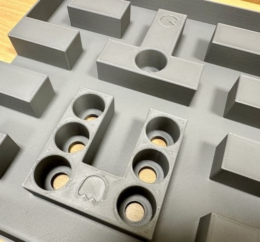 61da6946-219b-4b5a-9550-668929e2fb96.JPG Pacman playground maze