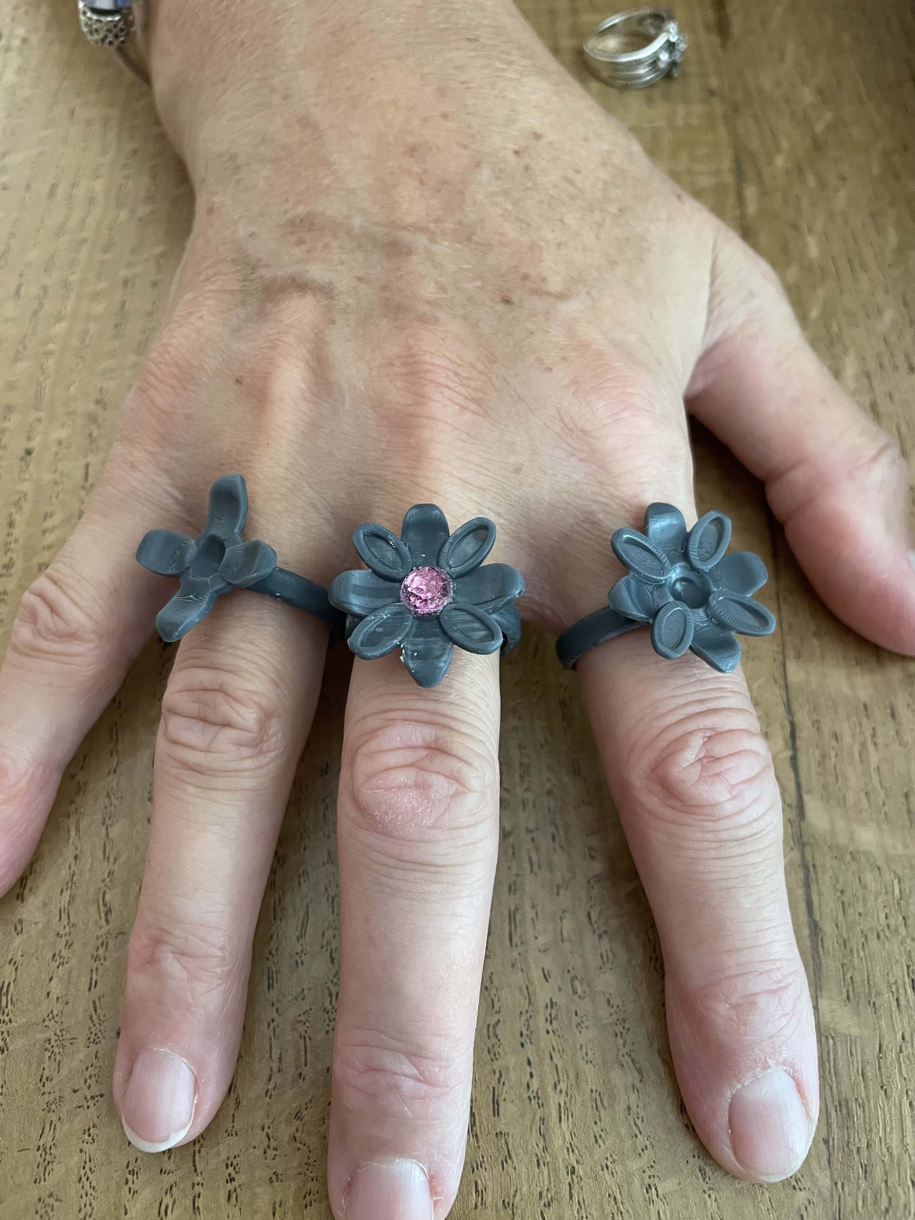 3D file Flower petal rings・3D printer design to download・Cults