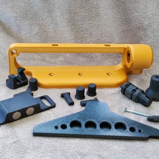 IMG_20210803_174023.jpg Gabarit ajustable pour le fletching en tir à l'arc : Version plate