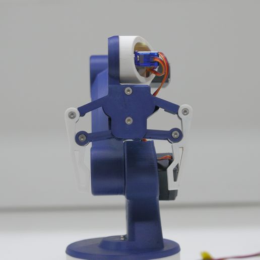 P1330378.jpg DIY ARDUINO ROBOTIC ARM WITH SMARTPHONE CONTROL 2023