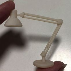 81476377_10220163122004171_3840925167605776384_o.jpg Fichier STL Lampe d'architecte miniature・Objet pour impression 3D à télécharger
