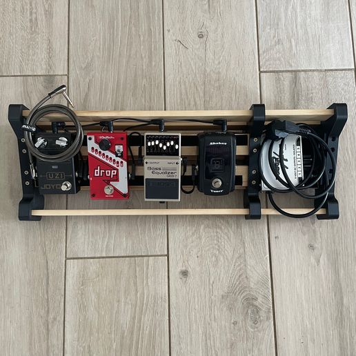 Customizable Pedalboard