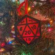 3e466e25-6529-4ce3-93d4-8c45dabdce8c.jpg D20 Tree Ornament