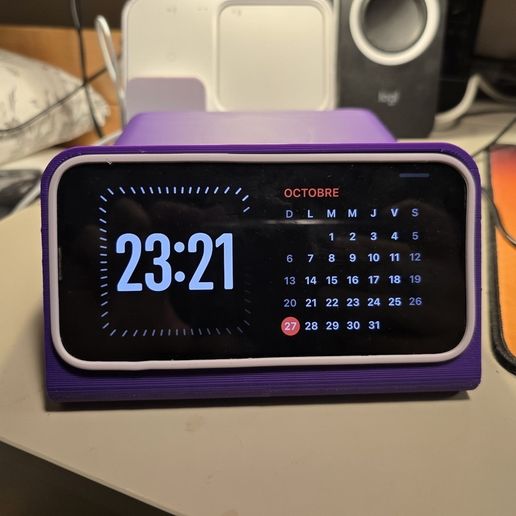 Dual MagSafe iPhone Standby Mode Dock Parametric