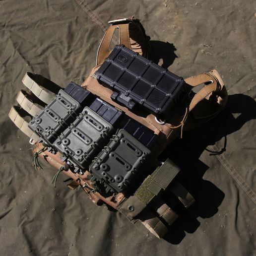 ARMORED PHONE MOLLE TACTICAL CASE 3D model