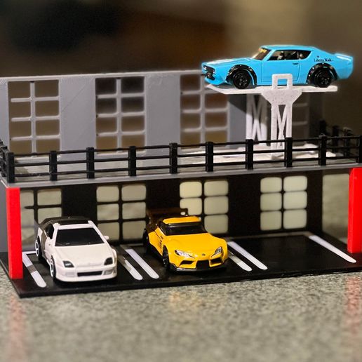 1:64 Scale - White 3 Car Garage with Opened and Closed