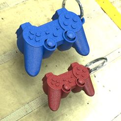 deux modele usi.JPG Playstation controller key ring