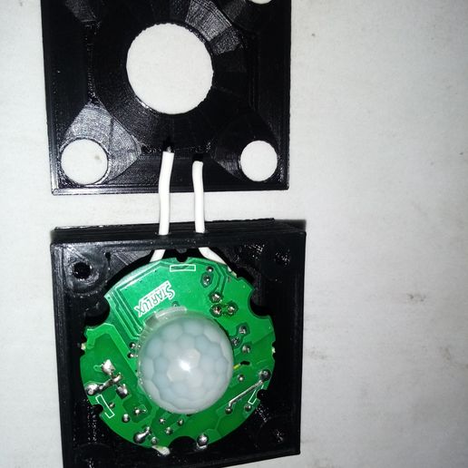 Box of 60 by 60 by 25alt 3D model