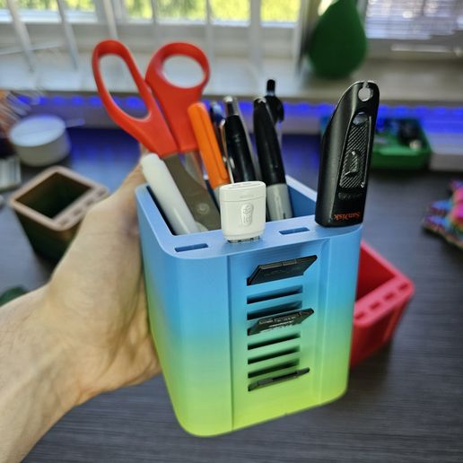 USB/SD Card Holder - Desk Organizer