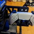 a2c9d22a-ead0-4620-83b3-58b407f2c6c3.jpg PS5 Controller Mount, M6 Screws, No Logo, Clean Geometry