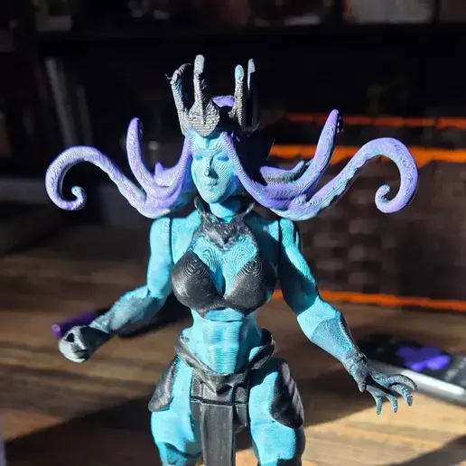 SeaDussa – Articulated Sea Queen Action Figure (No Glue)