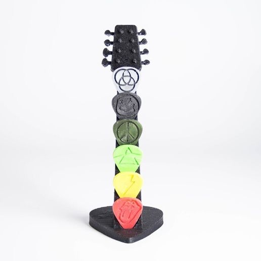 9d2e03f0c278d618349208e32a454120_display_large.jpg GuitarPickHolder