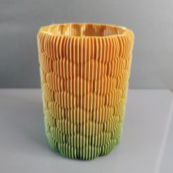 IMG_20211012_112821_1.jpg Free STL file STRIPED BUBBLE VASE 01・3D printer model to download