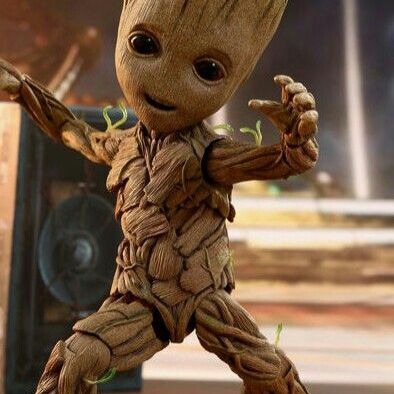 252842c5569cac98d86fb644de11db7e.jpg articulated and static groot