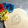 avengers-logo.jpg Avengers marvel Cookie cutter + outline