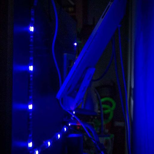 186b73c7d667b4084b39fff896604186_display_large.JPG Monitor Laptop Stand - Vesa Mount 100 & 75