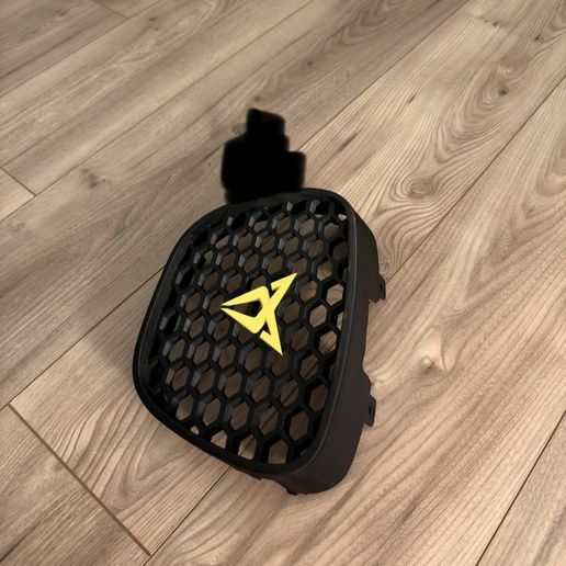 Calandre Seat Ibiza 6L – nid d’abeille logo Cupra personnalisable