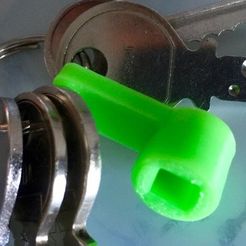 IMG_3788.jpg Schlüsselanhänger Vierkant für Wasserhahn 6mm - Keychain Water Tap Square Key