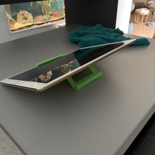 IMG_1354.jpg Ipad support