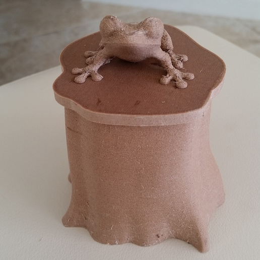 Tree Trunk Box with lid - 3D model önizlemesi