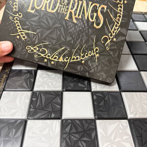 Chessboard Box Lotr