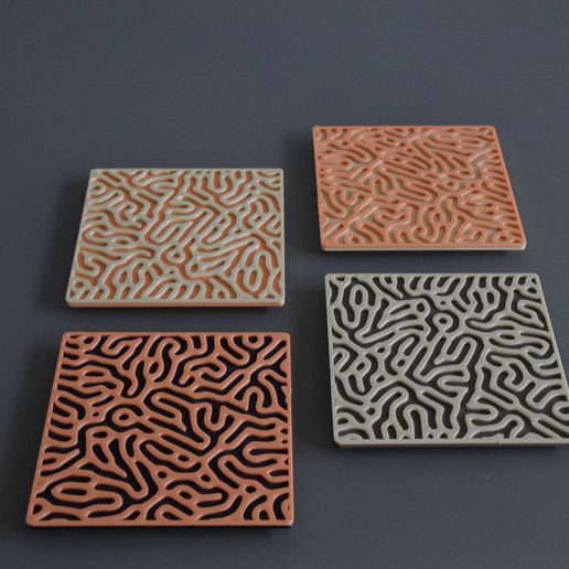 L s om ) . - $= 4 SR Laberinto Pelágico (Coaster - Reacción-Difusión)