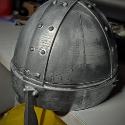 IMG_20221028_181818674_HDR-01.jpeg STL-Datei Helm eines mittelalterlichen Soldaten・3D-druckbare Vorlage zum herunterladen, Tartesica3Dprinting