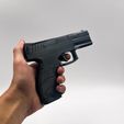 IMG_4015.jpg Pistol VP9 - Heckler & Koch SFP9 Prop practice fake training gun
