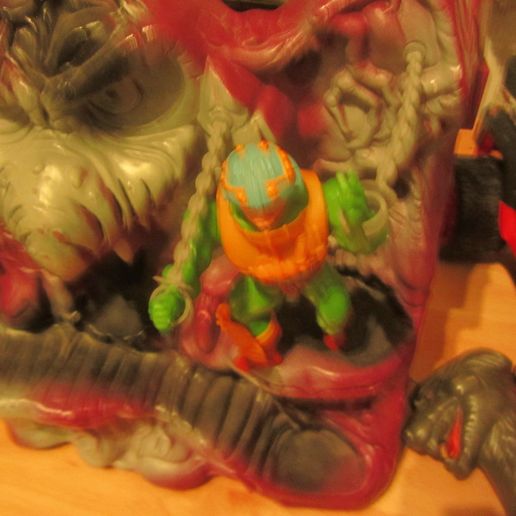 Two piece set of detailed chain & shackles for vintage MOTU snake mountain 