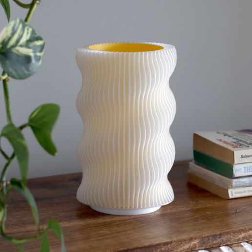 BANE-Lamp-flowalistik-Hero-Day-Square.jpg Candeeiro BANE - Candeeiro de mesa