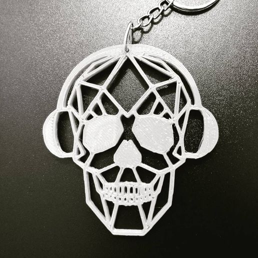 SkullMusic1.jpg Music Skull Keychain