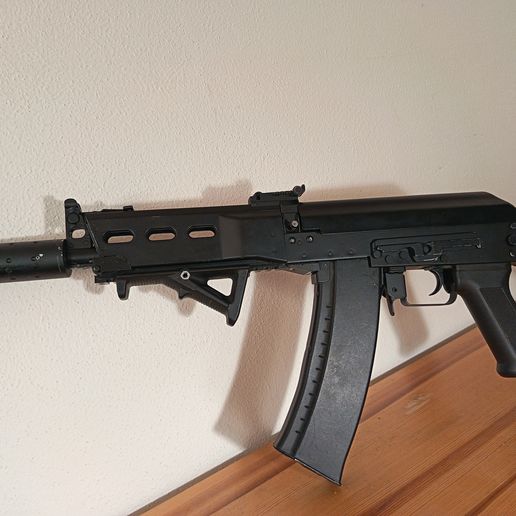 CYMA PP19 Bizon conversion to Kalash styled mags with handguard fixing