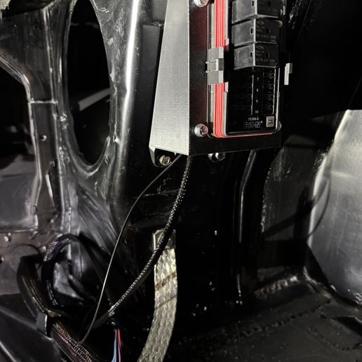 Bussmann / Eaton 15300 mount for Volkswagen T2 Bay