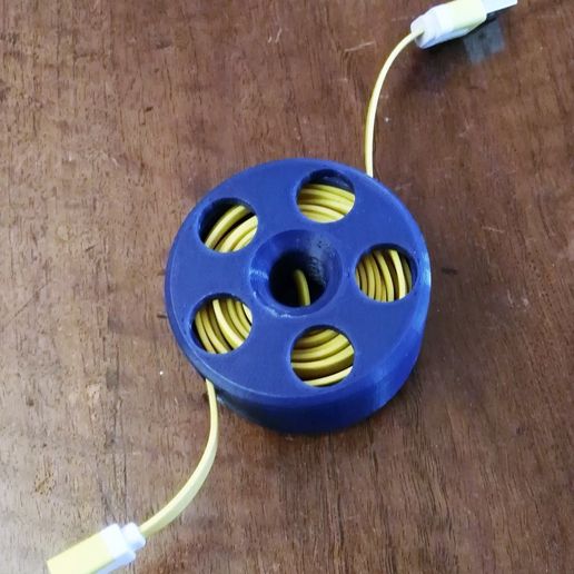 IMG_20181117_093309.jpg USB-Kabelaufroller