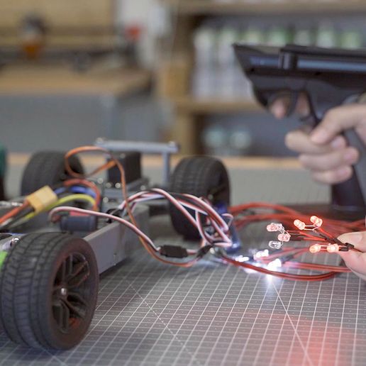 Dodge_Challenger_12.jpg Chassis 1/10 Adaptable - DKS-Basic