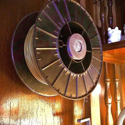 IMG_3182.JPEG PRINT-IN-PLACE, WALL MOUNT, SMOOTH AND SILENT, EASY CHANGE EASY PRINT UNIVERSAL SPOOL HOLDER