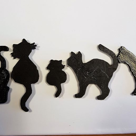 Figurine cats 3D model