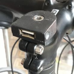 20190821_154848-2.jpg USB bike stem cap