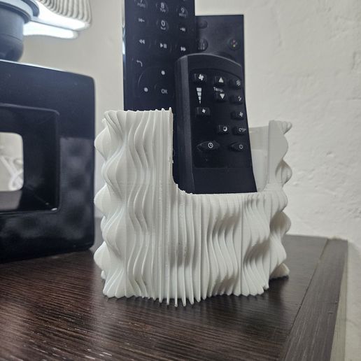 WaveStand - Remote Control Stand