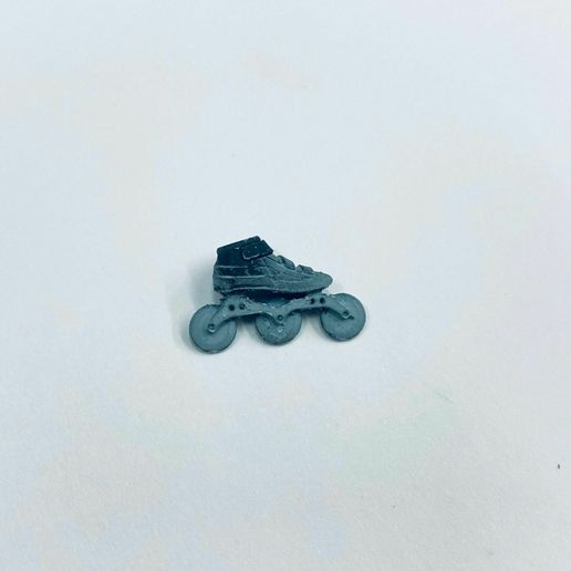 87ec7db4-2ee6-46c1-8f4d-b408a764e7fe.jpg Patinage