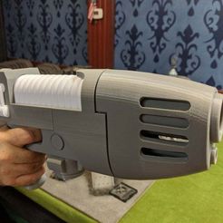 MVIMG_20180407_234430.jpg Free STL file Warhammer 40k Plasma Pistol・3D print design to download