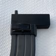 IMG_0519.jpg MB05 M4 Shaker Mag Adaptor