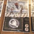 Localisations.jpg Dead of Winter Crossroads full insert, accessories and playerboard EN / ENG