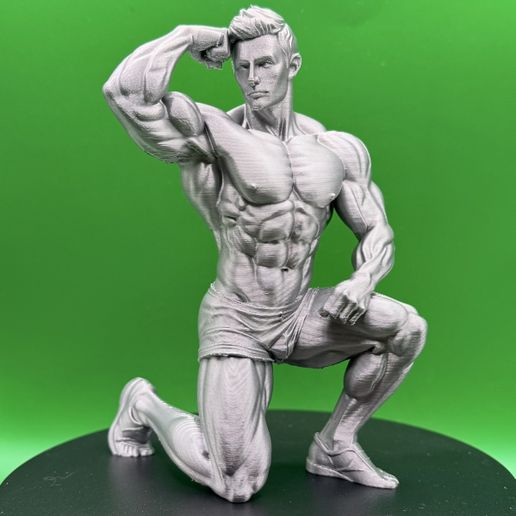 Bodybuilding - Kneeling Champion Flex