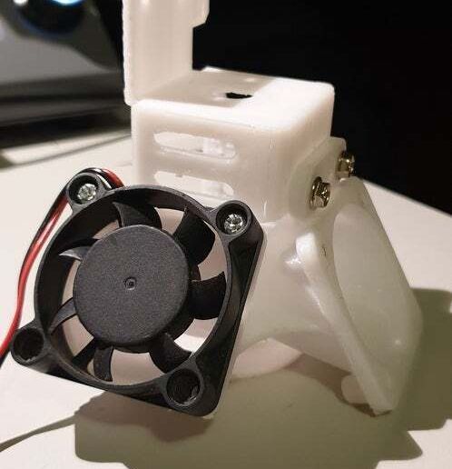 20190215_063754.jpg Wanhao i3 Mini Custom Hotend Mount (pour utilisation avec Dual Fan Mount)