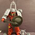 Chaos-Sword,-shield,-helmets,-pads.jpg Équipement et armes de guerre de McFarlane Chaos