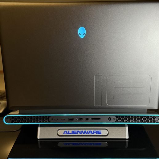 Alienware-Lifter-3.jpg Alienware laptop lifter (M16, M18, X17)