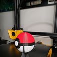 20231202_144102.jpg POKEBALL WITH SUPPORT BASE